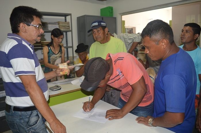 Prefeitura realiza pagamento das diárias para mais de 500 homens do roço das ruas. - Imagem 8