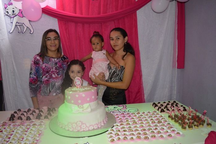 Pequena Yasmim comemorou seu 1º aninho  - Imagem 12