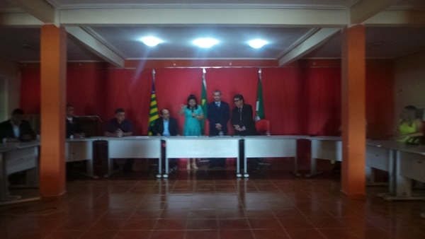 Vice-prefeita Lucia Lacerda assume prefeitura de Pimenteiras - Imagem 5
