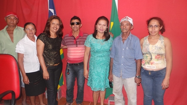 Vice-prefeita Lucia Lacerda assume prefeitura de Pimenteiras - Imagem 32