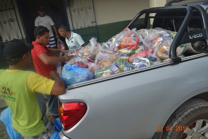 Prefeito Zé Resende entrega mais de 2600 cestas a famílias carentes de Boa Hora - Imagem 4