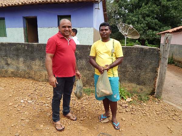 Prefeitura e Social entregam peixe para a população - Imagem 3