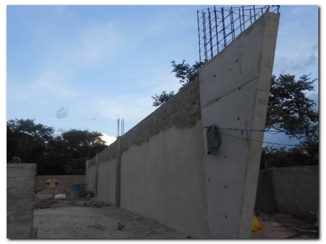 Prefeitura de Inhuma em Parceria com o FNDE constrói quadra com cobertura na Escola Monsenhor Lopes - Imagem 2