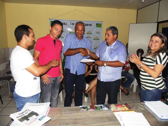 Prefeito Zé Resende empossa novo Secretario de Educação - Imagem 7