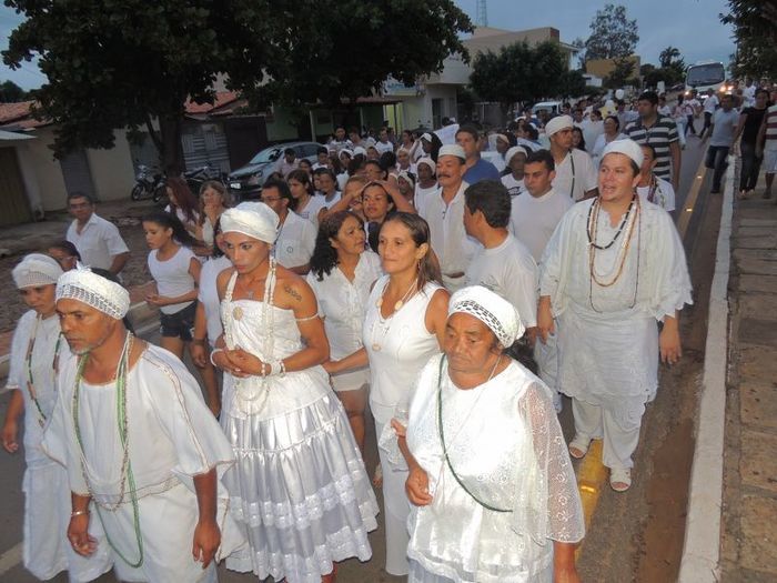 Debaixo de chuva, Caminhada pela Paz reuniu centenas de pessoas - Imagem 50