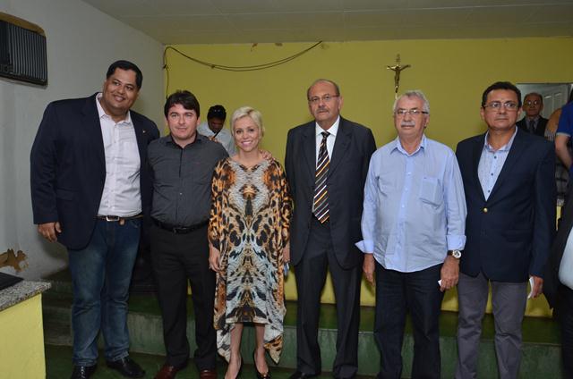 Deputado Estadual Fernando Monteiro Recebeu o Título de Cidadão da Cidade de Francisco Santos - Imagem 3