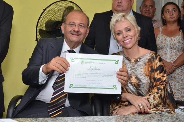Deputado Estadual Fernando Monteiro Recebeu o Título de Cidadão da Cidade de Francisco Santos - Imagem 29
