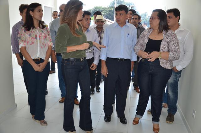Governador Inaugura Obras em Ipiranga do Piauí - Imagem 49