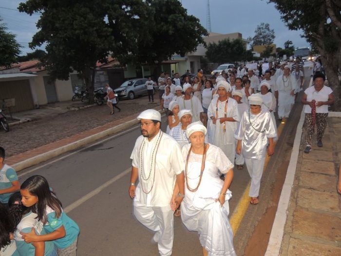 Debaixo de chuva, Caminhada pela Paz reuniu centenas de pessoas - Imagem 49