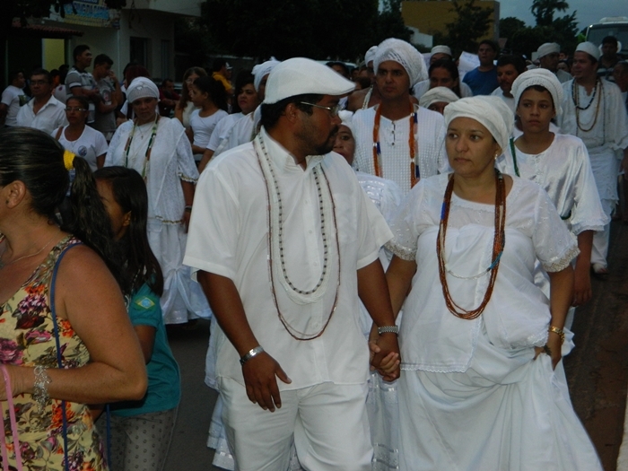 Debaixo de chuva, Caminhada pela Paz reuniu centenas de pessoas - Imagem 12