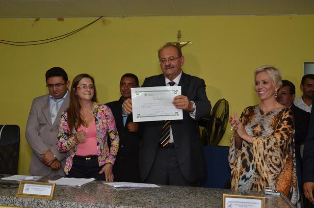 Deputado Estadual Fernando Monteiro Recebeu o Título de Cidadão da Cidade de Francisco Santos - Imagem 28