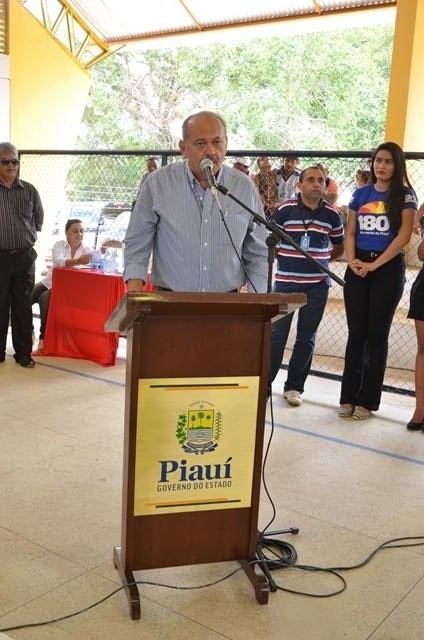 Governador Inaugura Obras em Ipiranga do Piauí - Imagem 92