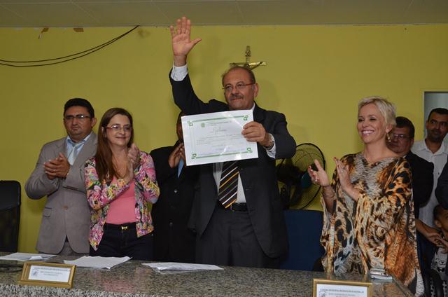 Deputado Estadual Fernando Monteiro Recebeu o Título de Cidadão da Cidade de Francisco Santos - Imagem 26