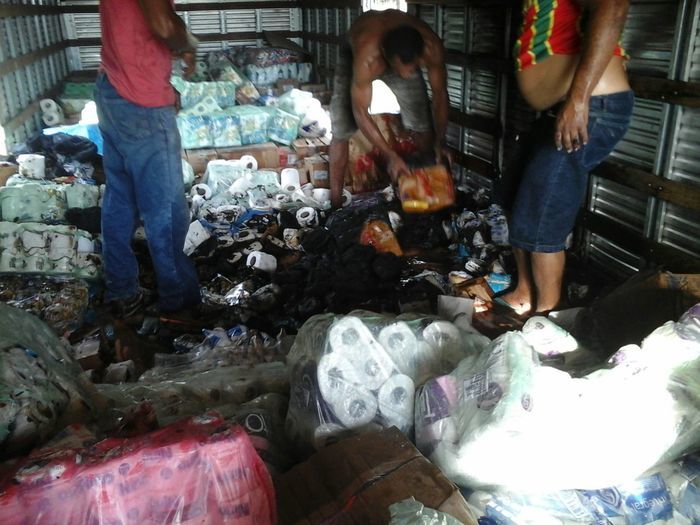 Incêndio em carga de caminhão baú causa desespero em pessoas na cidade de Boa Hora - Imagem 4