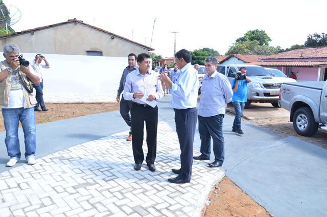 Governador Inaugura Obras em Ipiranga do Piauí - Imagem 44