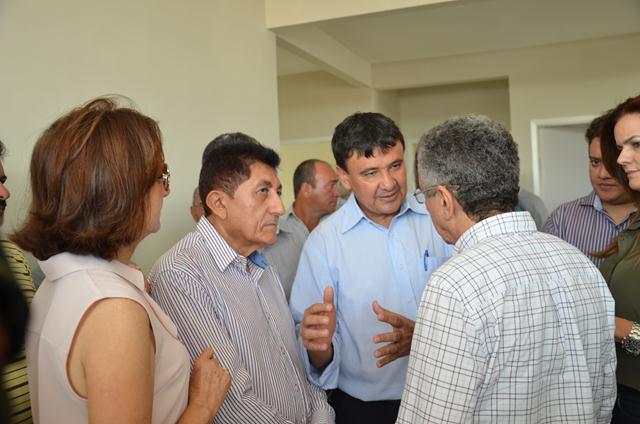 Governador Inaugura Obras em Ipiranga do Piauí - Imagem 50