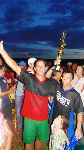 Varjota vence Juventude Cigana e se consagra campeão do campeonato municipal de futebol 2015 - Imagem 34
