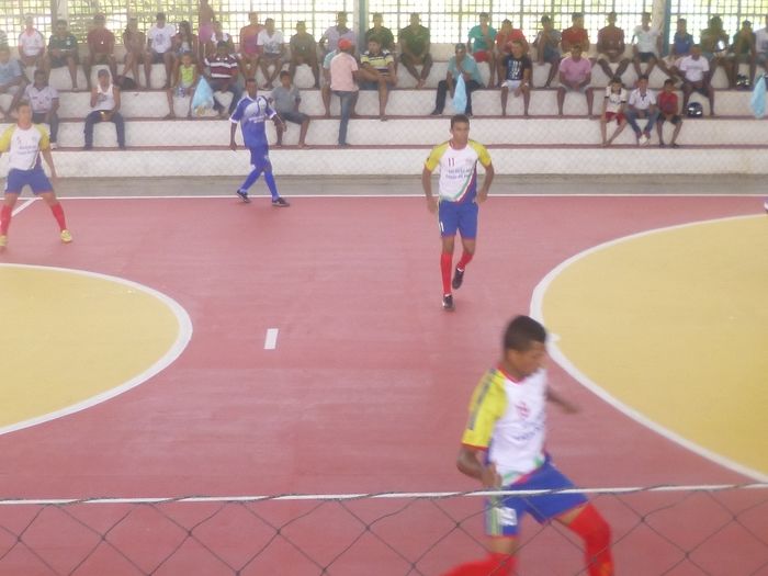 A sede II da XVI taça cidade de futsal, com sede em Lagoa do Piauí.Teve inicio neste domingo. - Imagem 1
