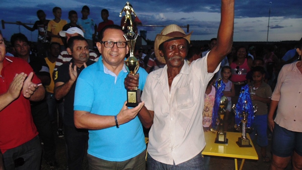 Varjota vence Juventude Cigana e se consagra campeão do campeonato municipal de futebol 2015 - Imagem 21