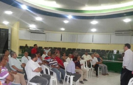 Prefeitura de Floriano e taxistas discutem melhorias para a categoria - Imagem 1