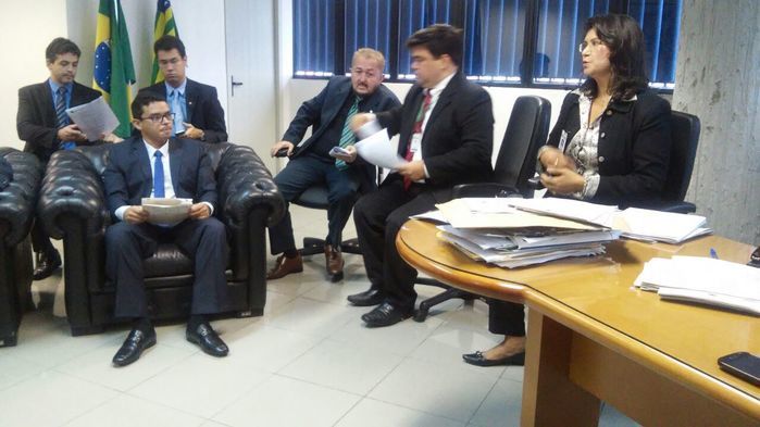 Prefeito Zé Resende participa de reunião no TER sobre revisão biométrica - Imagem 3