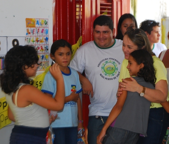 Centenas de pessoas são beneficiadas com ações da Prefeitura Itinerante em Boa Vista Cajueiro da Praia - Imagem 6