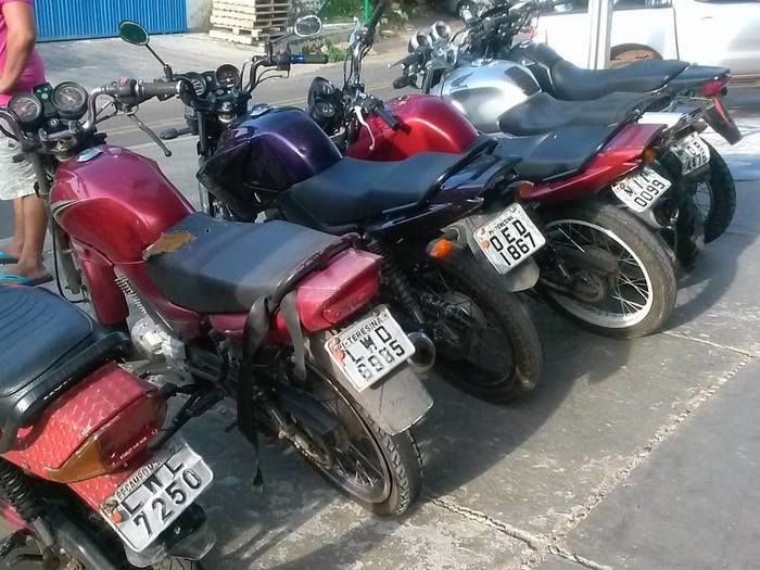 Motos apreendidas pela polícia são transferidas para o Detran - Imagem 1