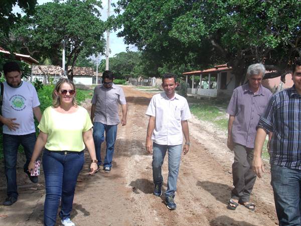 Centenas de pessoas são beneficiadas com ações da Prefeitura Itinerante em Boa Vista Cajueiro da Praia - Imagem 20