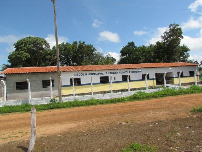 Alunos da rede municipal de Barras recebem fardamento escolar - Imagem 28