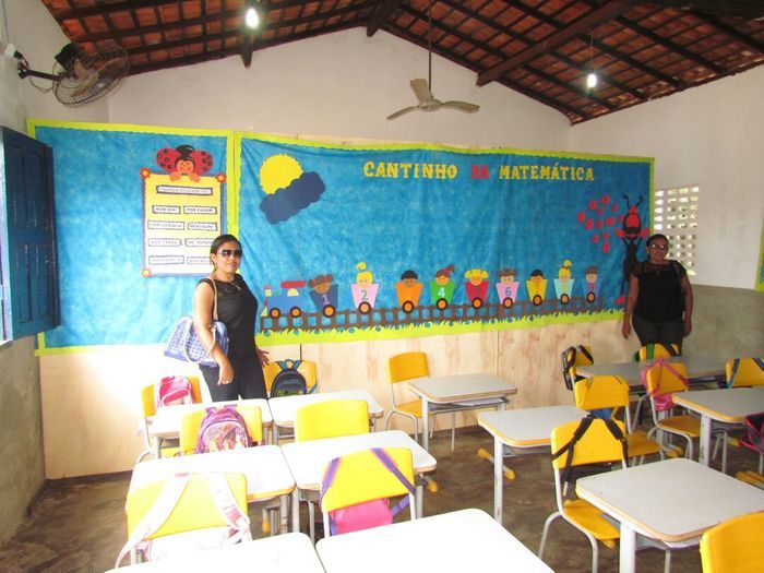 Alunos da rede municipal de Barras recebem fardamento escolar - Imagem 2