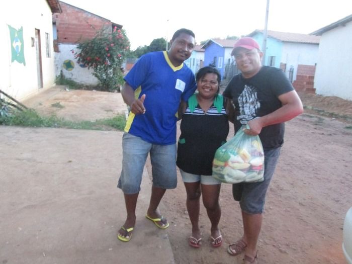 Secretaria de Esportes entrega cestas básicas arrecadadas no jogo entre o time Rádio e TV e Seleção de Agricolândia - Imagem 1