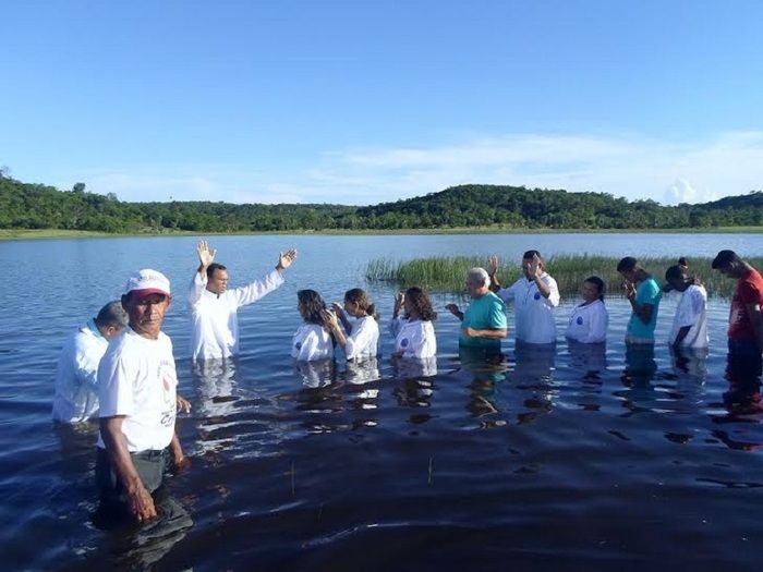 Casamento coletivo e batismo são realizados pela Assembleia de Deus em N. S. dos Remédios - Imagem 3