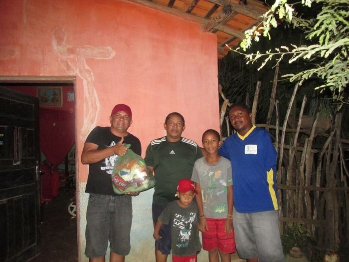 Secretaria de Esportes entrega cestas básicas arrecadadas no jogo entre o time Rádio e TV e Seleção de Agricolândia - Imagem 6