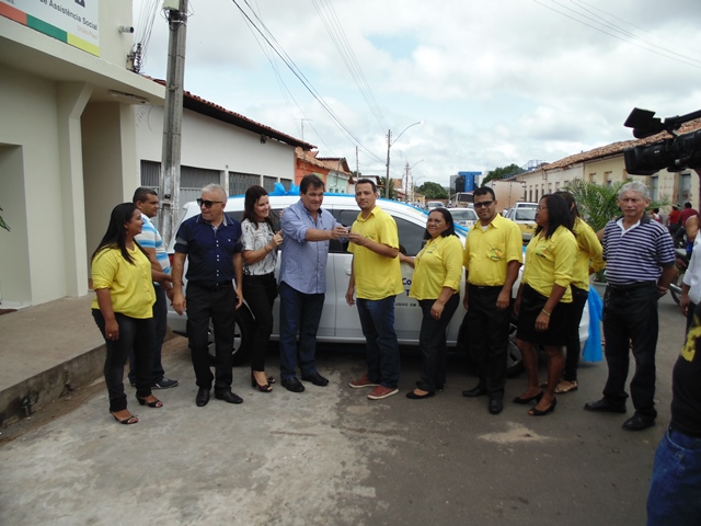 Gustavo Medeiros inaugura sede dos Conselhos e entrega veículo - Imagem 8