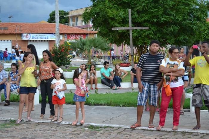 Via Sacra emociona população barrense - Imagem 7