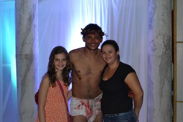 Via Sacra emociona população barrense - Imagem 38