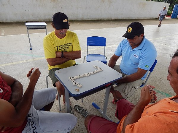 Jogos de Dominó Sinuca e Baralho Movimentam os Lagoinhenses - Imagem 8