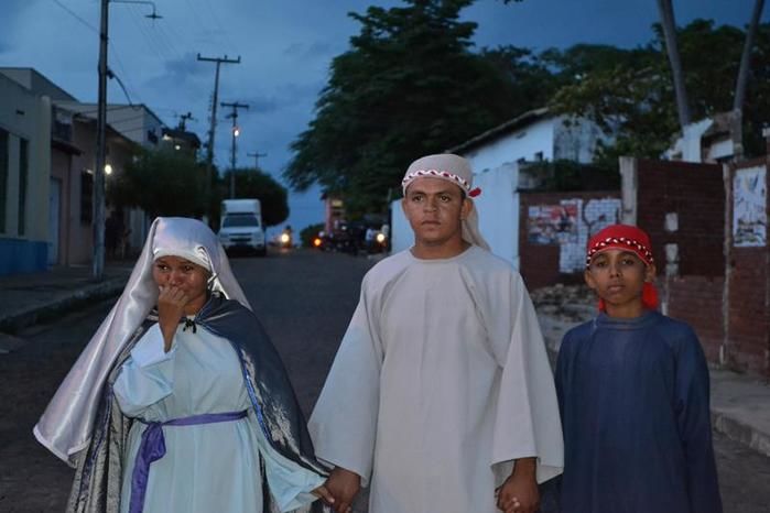 Via Sacra emociona população barrense - Imagem 16