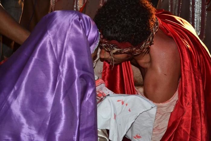 Via Sacra emociona população barrense - Imagem 21