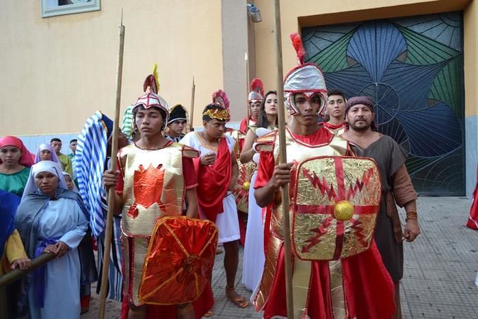 Via Sacra emociona população barrense - Imagem 8