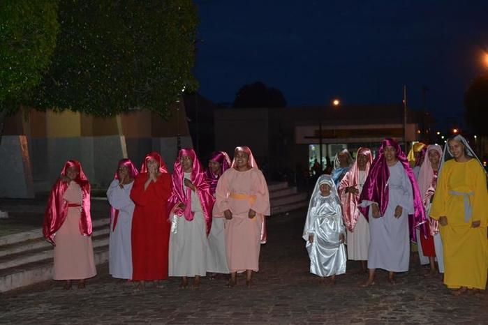 Via Sacra emociona população barrense - Imagem 26