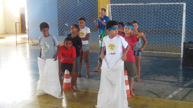 Programa Segundo Tempo Divertiu Alunos com Programação da Páscoa 2015 - Imagem 3