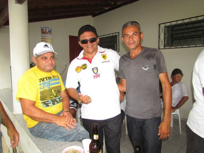 Prefeito Edílson Capote reuniu nesse último sábado lideranças em sua residência - Imagem 26