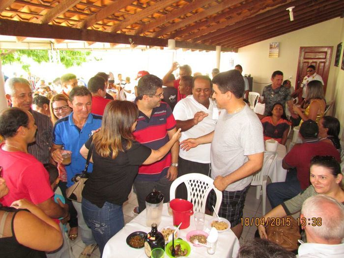 Prefeito Edílson Capote reuniu nesse último sábado lideranças em sua residência - Imagem 30