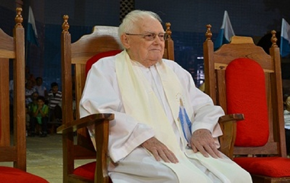 Prefeita Neuma Café decreta luto oficial pela morte de padre Lotário Weber