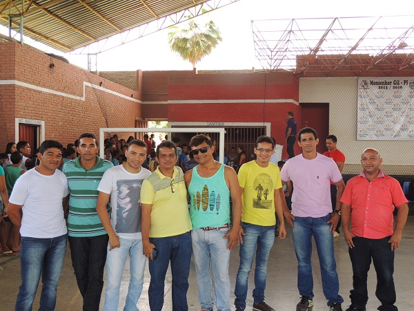 Prefeitura implanta Escolinha de Futebol e entrega fardamento para alunos de Grupo de Capoeira - Imagem 18