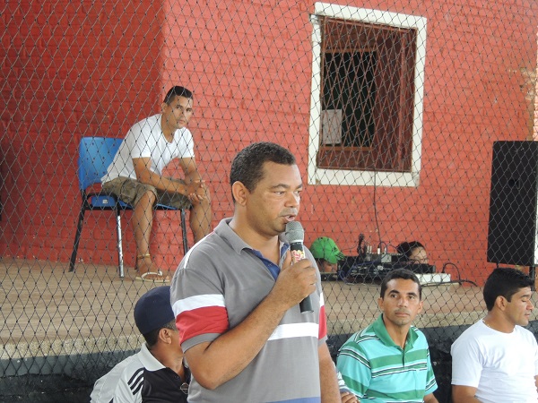 Prefeitura implanta Escolinha de Futebol e entrega fardamento para alunos de Grupo de Capoeira - Imagem 3