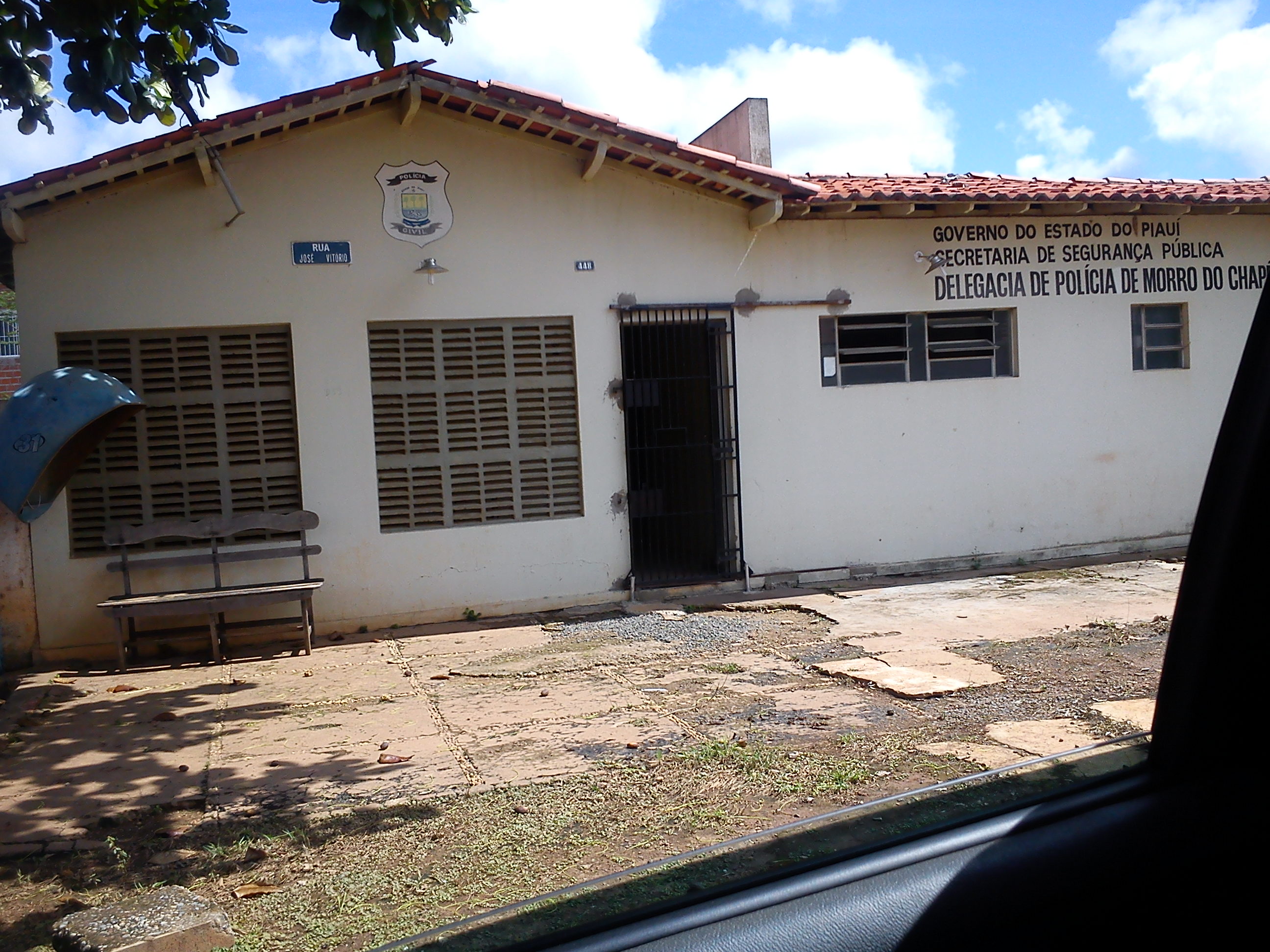 Ladrões Armados Acaba de Fazer Arrastão na Praça em Morro do Chapéu
