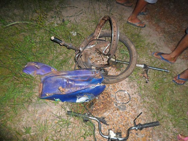 Caminhonete arrasta e mata dois estudantes na PI-113 - Imagem 4