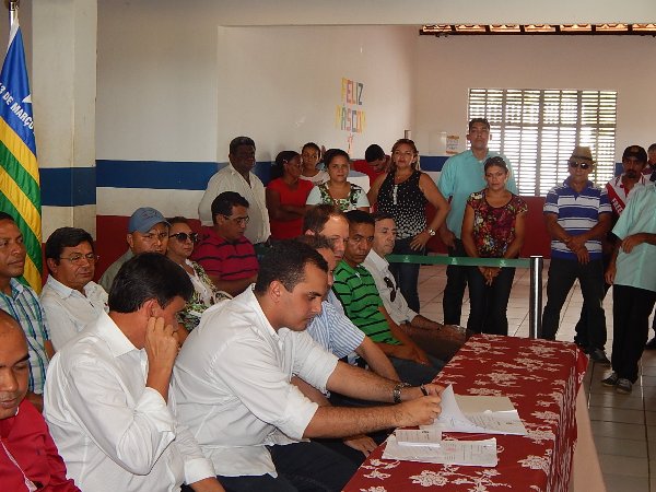 Autoridades participam de inauguração de obras em Lagoinha  - Imagem 9